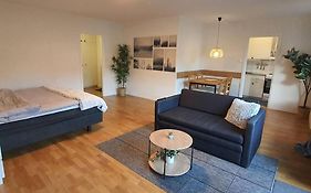 Apartment With Garden Near Metro!