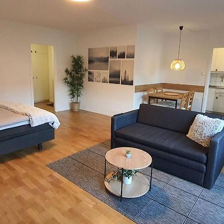 Apartment With Garden Near Metro! Stockholm Exterior foto