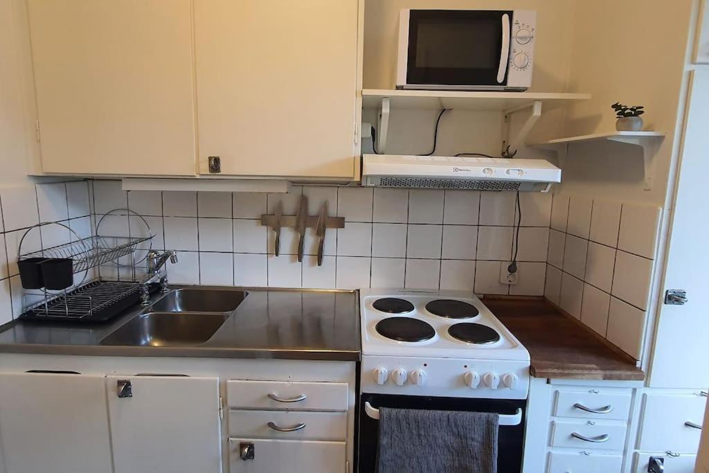 Apartment With Garden Near Metro! Stockholm Exterior foto