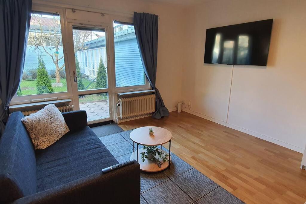 Apartment With Garden Near Metro! Stockholm Exterior foto