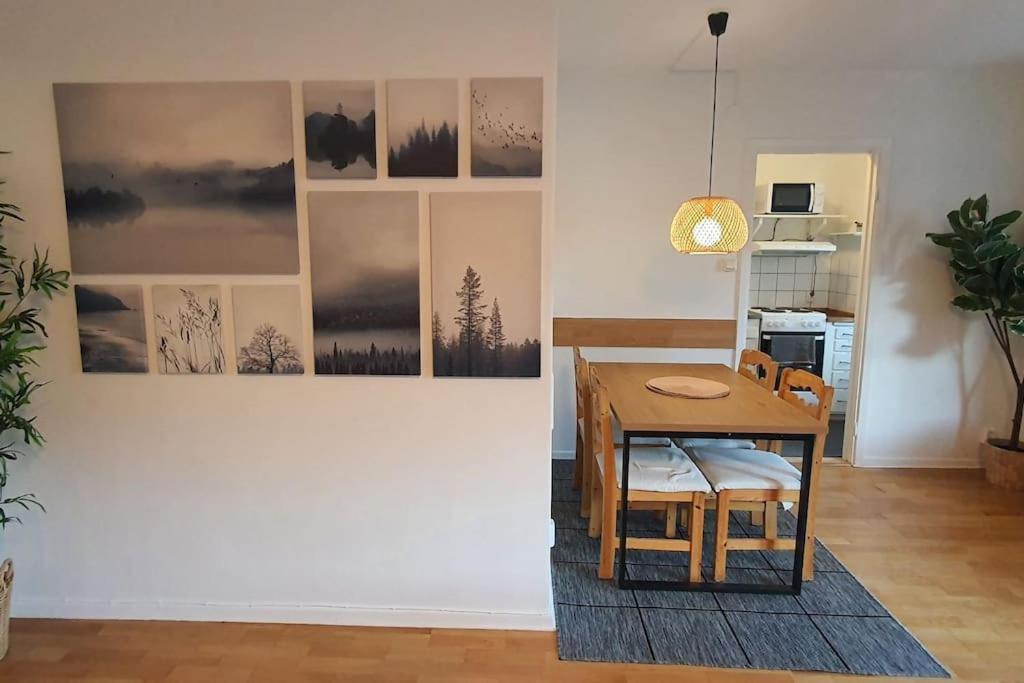Apartment With Garden Near Metro! Stockholm Exterior foto