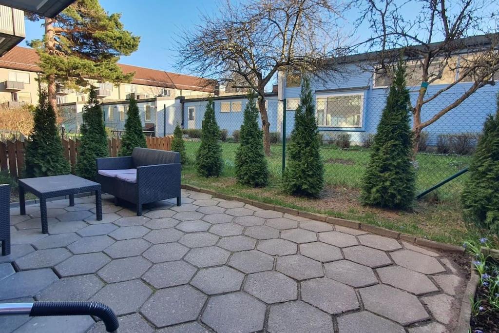 Apartment With Garden Near Metro! Stockholm Exterior foto