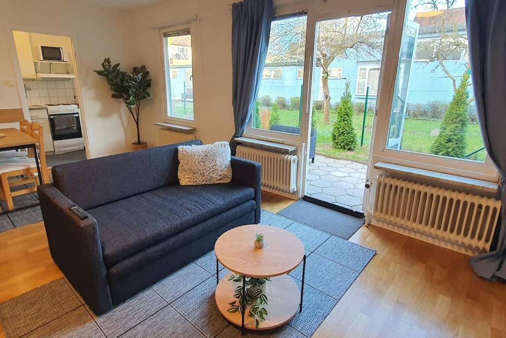 Apartment With Garden Near Metro! Stockholm Exterior foto